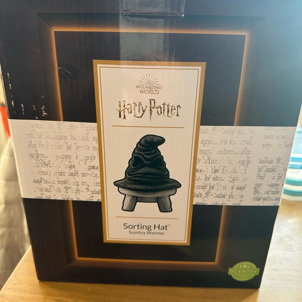 Harry Potter Sorting Hat Scentsy Warmer